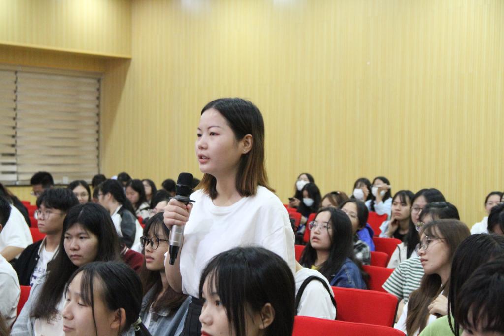 图为互动现场